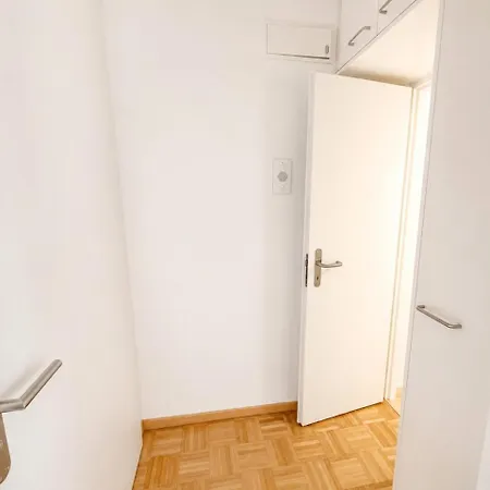 Cute Next To Museum Of Art - Art 9 Apartment *