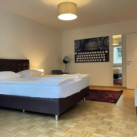 Apartment Cute Next To Museum Of Art - Art 9 *