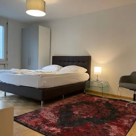 Cute Next To Museum Of Art - Art 9 *